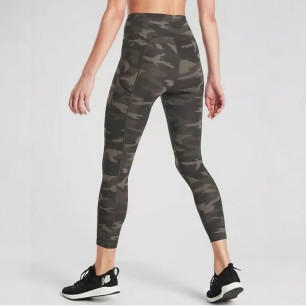 Athleta Ultimate 7/8 Tights High Waist Camo Leggings Stash‎ Pockets Size XXS - Picture 2 of 7